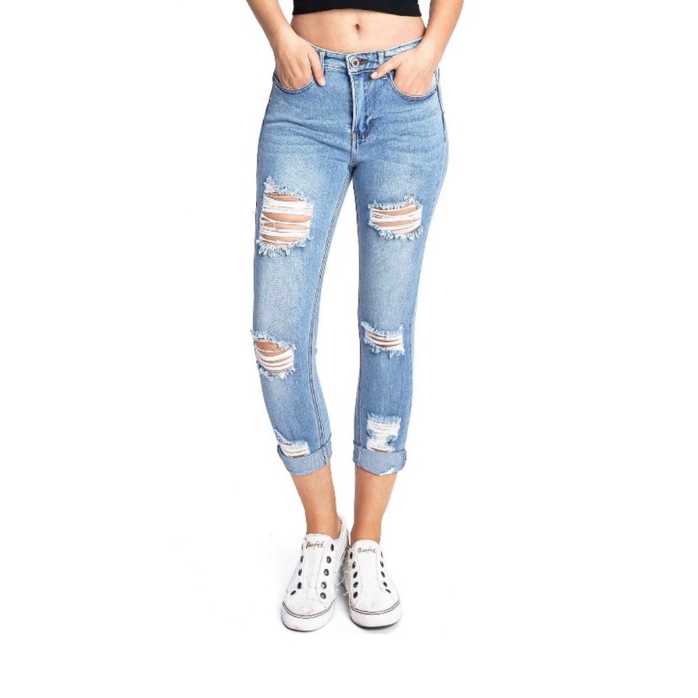 Butt -Lifting Capri Mom Denim Jeans